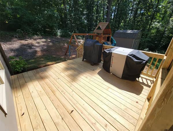 Why Fall Is The Best Time To Build A New Deck In Georgia